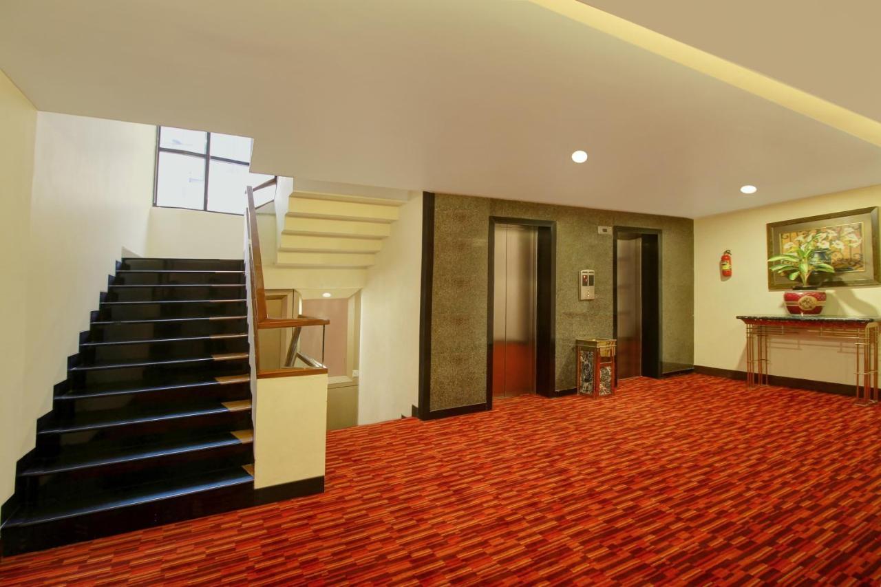Hotel Monarch Luxur - Infantry Road Bangalore Exterior foto
