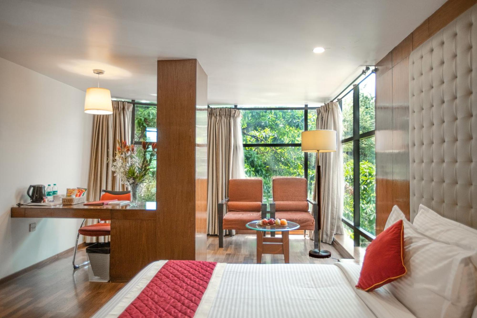 Hotel Monarch Luxur - Infantry Road Bangalore Exterior foto